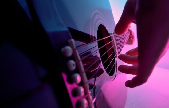 Aventúrate en el Mundo de la Guitarra